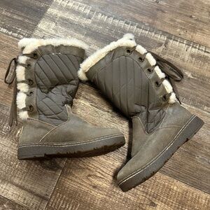 BearPaw Brown and Cream Winter Boots Slip-On Style size 7